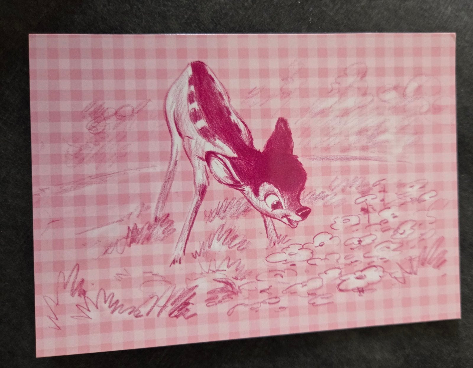 Disney Bambi ansichtkaart - Roze geruit, Verzamelen, Verzenden, 1960 tot 1980, Ongelopen, Kinderen