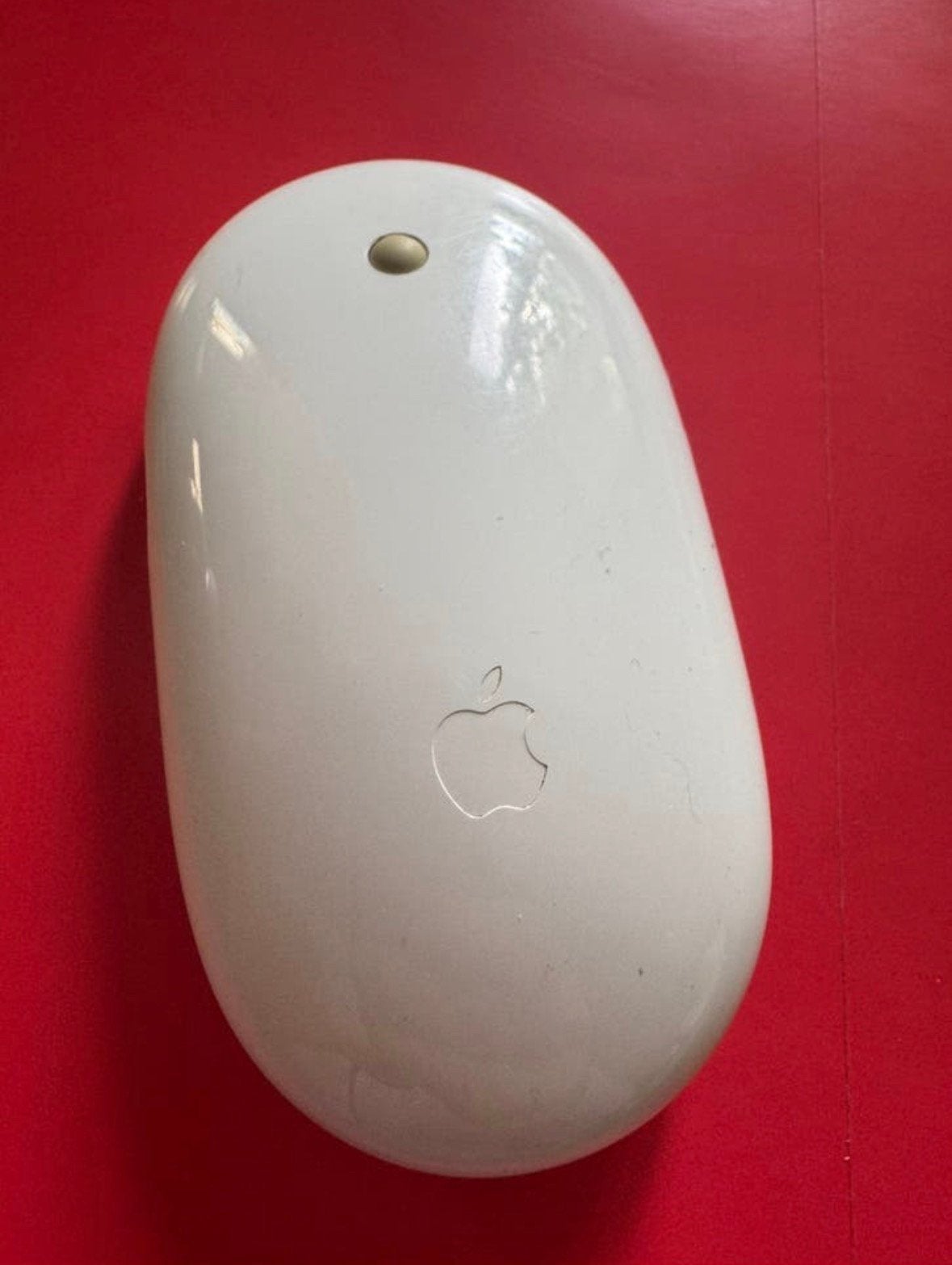 Apple Mighty Mouse A1197 - Draadloze Muis, Muis, Rechtshandig, Ophalen of Verzenden, Zo goed als nieuw