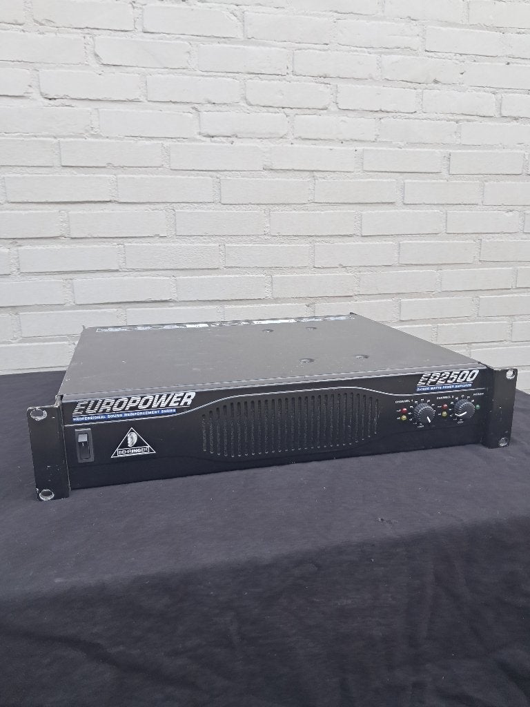 Behringer EUROPOWER EP2500 professionele eindversterker / PA, Ophalen, Gebruikt, Minder dan 5 kanalen