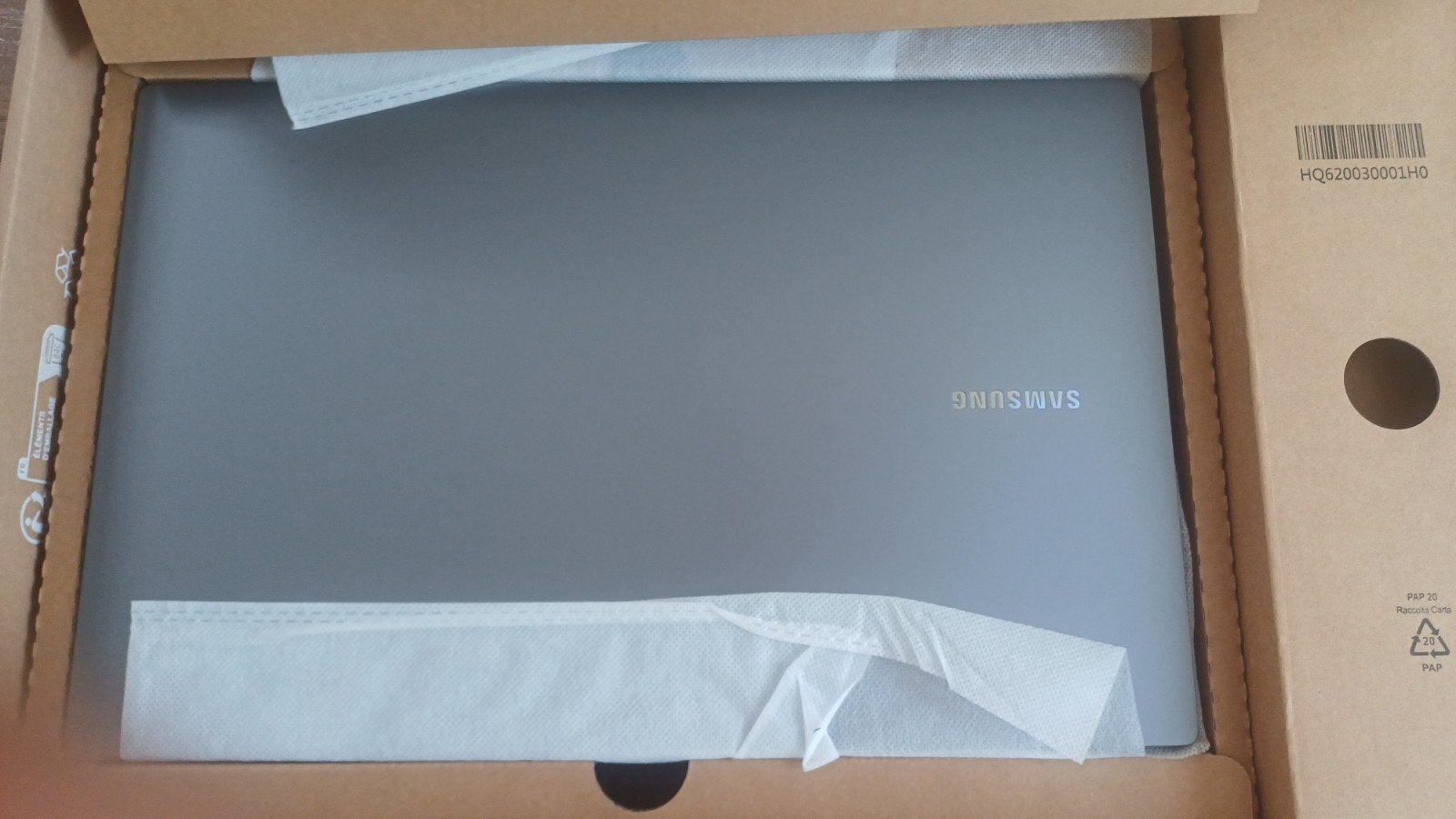 Samsung Galaxy Book4 (15.6", Intel Core i3, 8GB, 256GB), Computers en Software, Windows Laptops, Nieuw, 15 inch, SSD, 4 Ghz of meer
