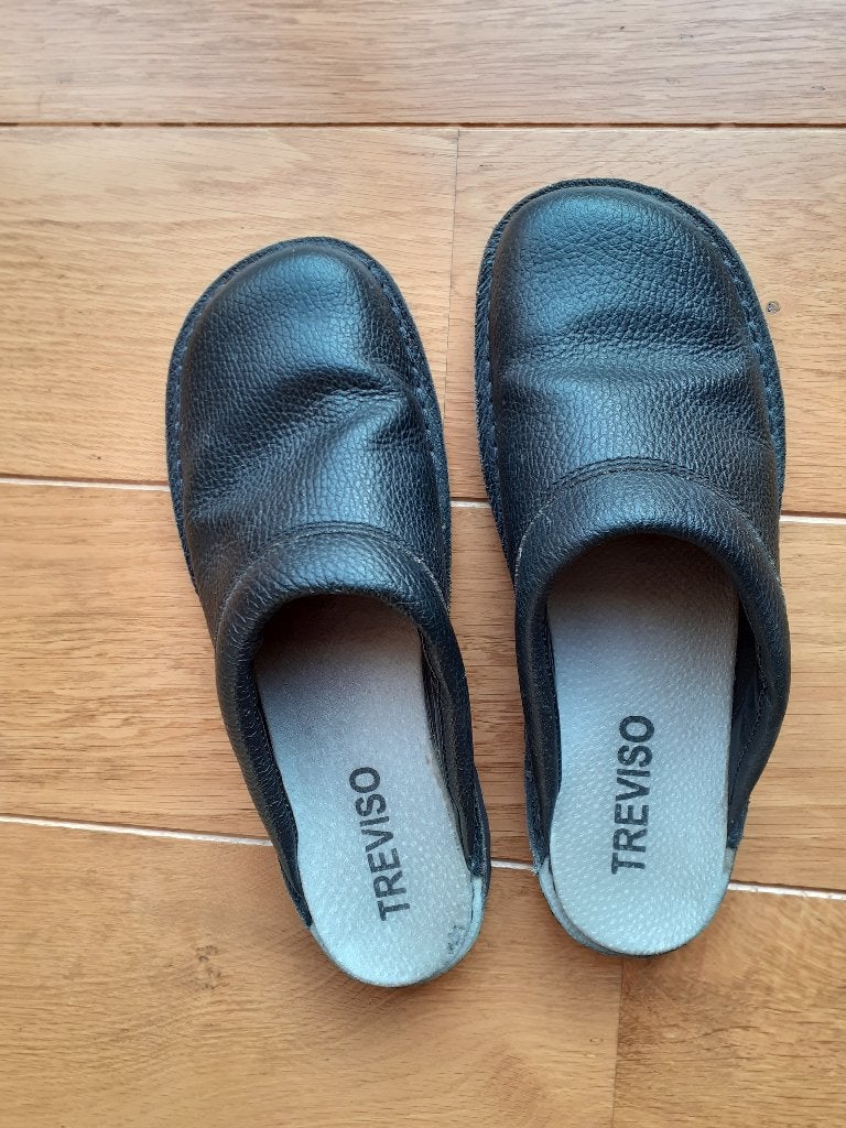 leren heren slippers maat 44, Zwart, Treviso, Zo goed als nieuw, Ophalen