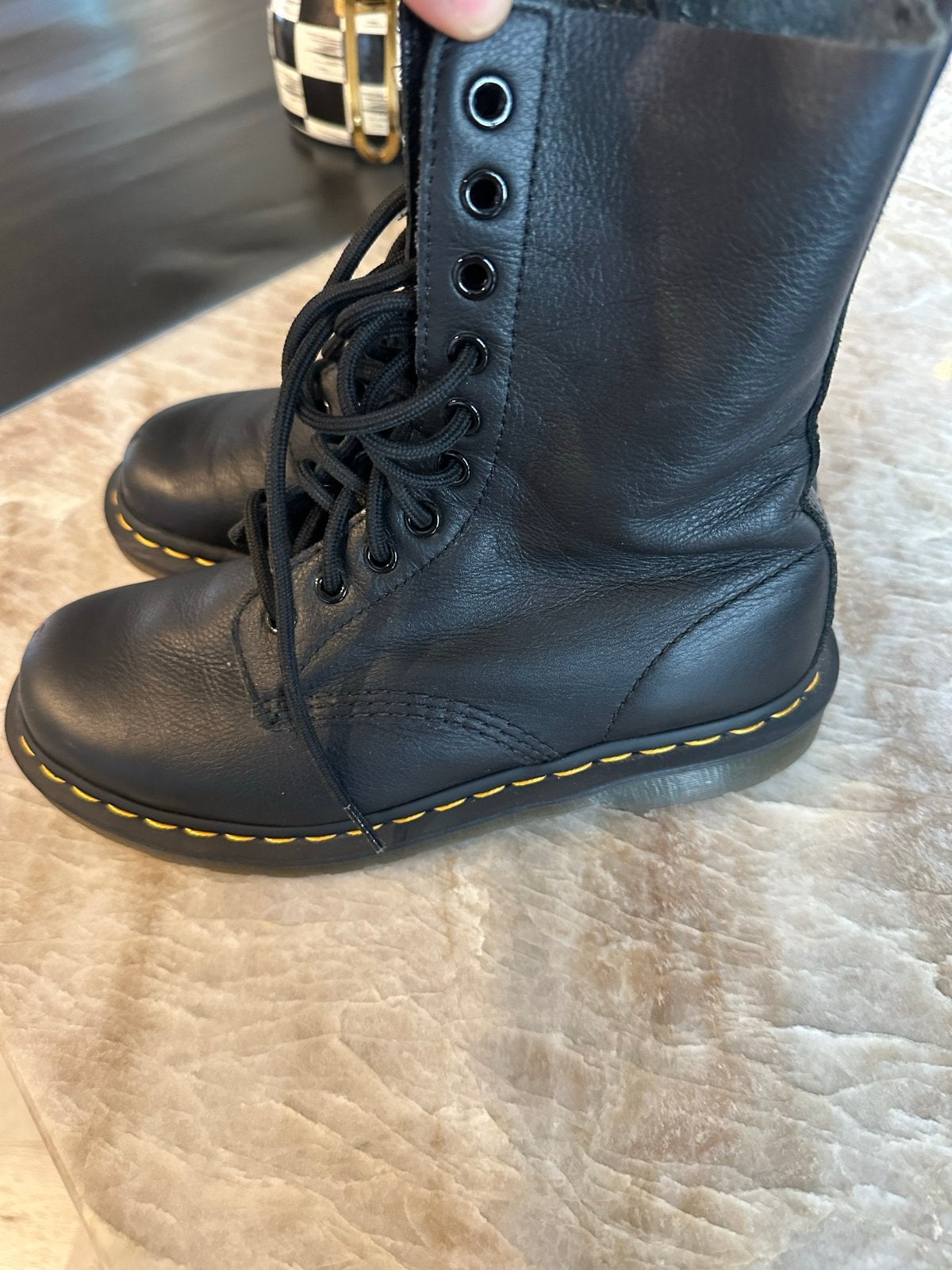 Dr. Martens 1460 Pascal Virginia Leer Laarzen Zwart, Ophalen, Zo goed als nieuw, Zwart, Lage of Enkellaarzen