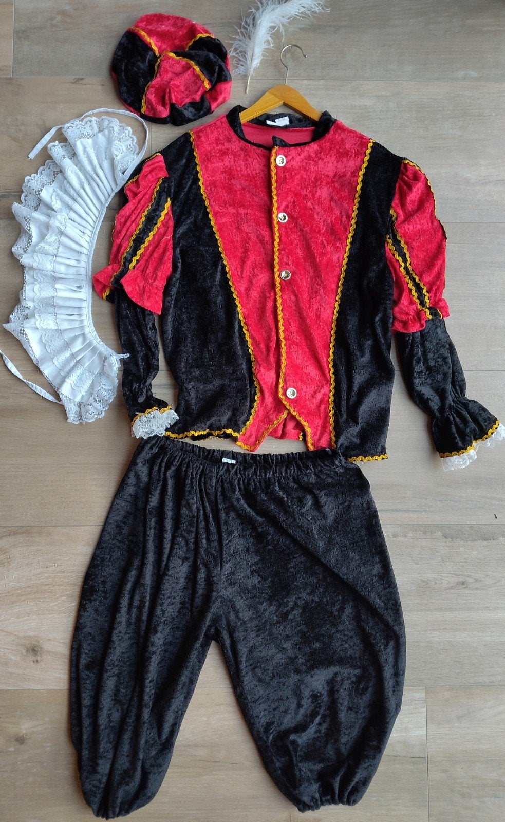 Pietenpak Maat 52 - Compleet Kostuum met Accessoires, Maat 52/54 (L), Onbekend, Kerstmis of Sinterklaas, Ophalen of Verzenden