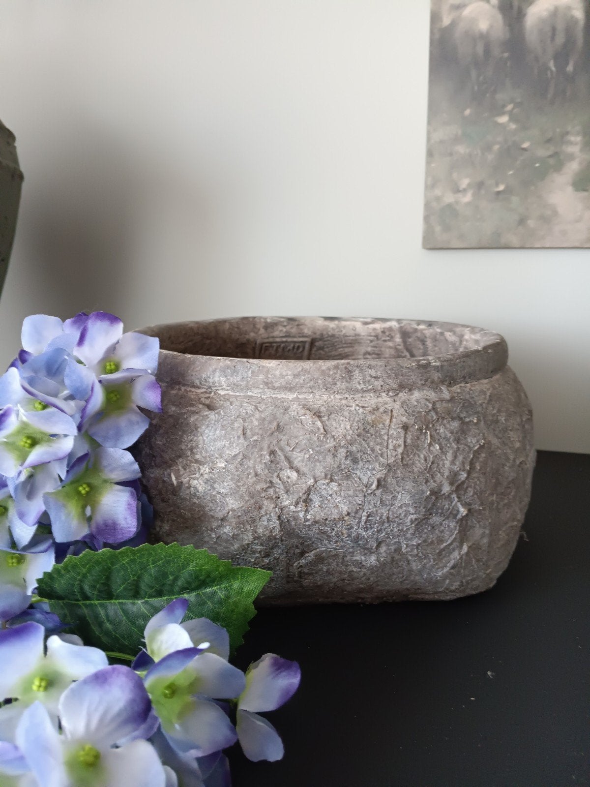 Stoere Ptmd pot, Huis en Inrichting, Woonaccessoires | Vazen, Steen, Overige kleuren, Ophalen of Verzenden, Zo goed als nieuw