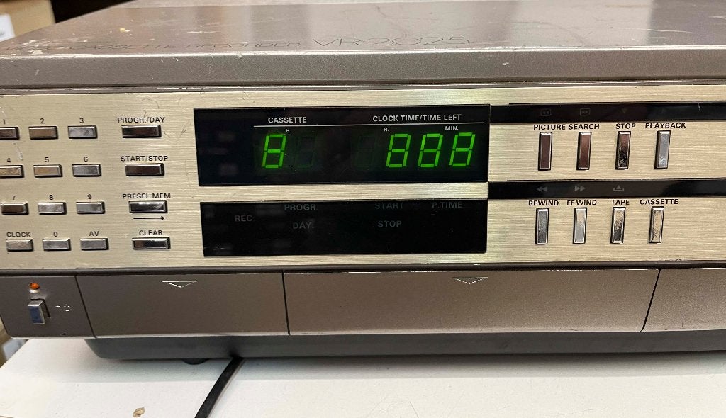 PHILIPS VR 2025/00 Video2000 Recorder met defect, N, Video 2000-speler of -recorder, Ophalen of Verzenden, N