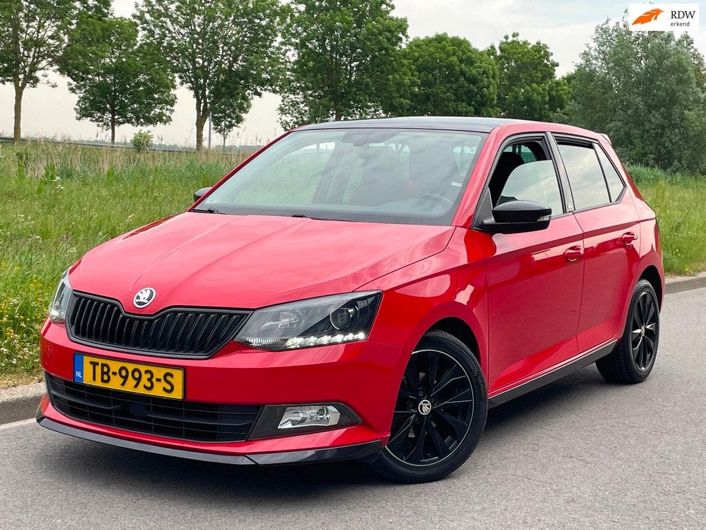 Skoda Fabia 1.2 TSI Monte-Carlo Airco Navigatie, Stof, Handgeschakeld, 1000 kg, 550 kg