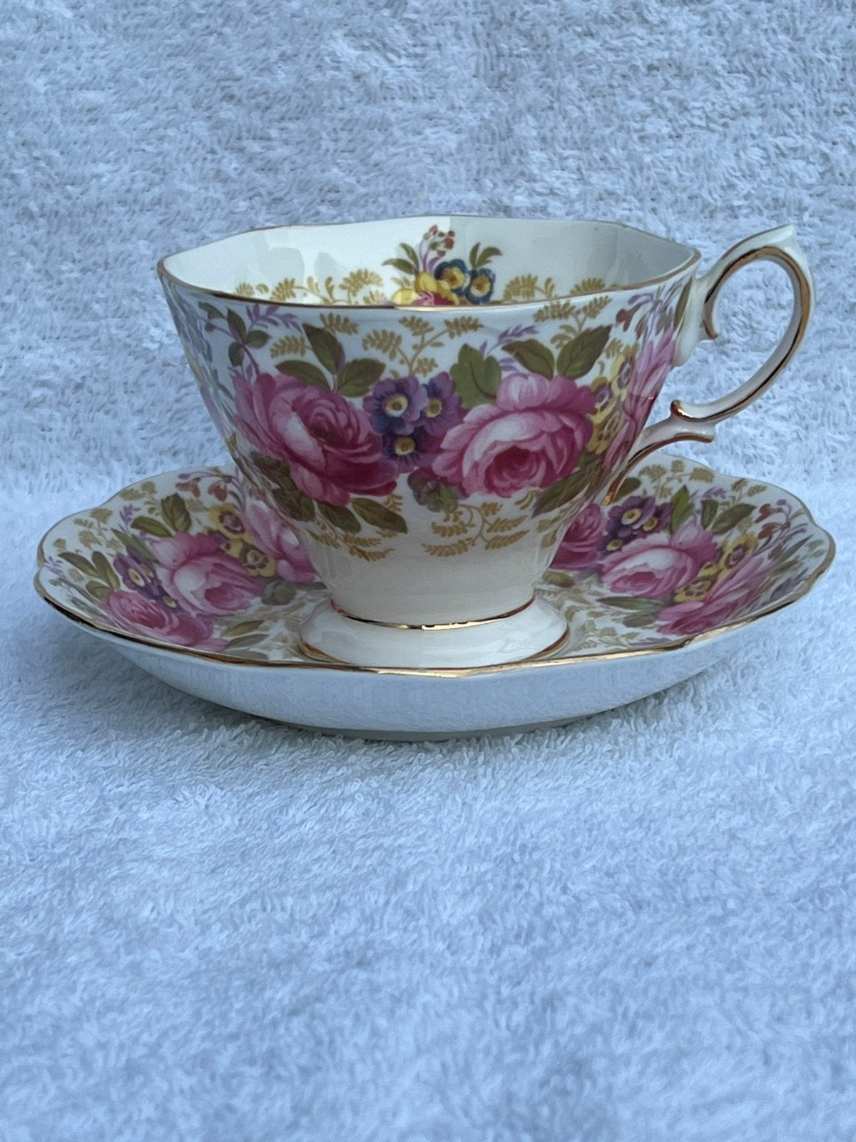 Royal Albert, Bone China “Serena” nr. 839329, Ophalen of Verzenden