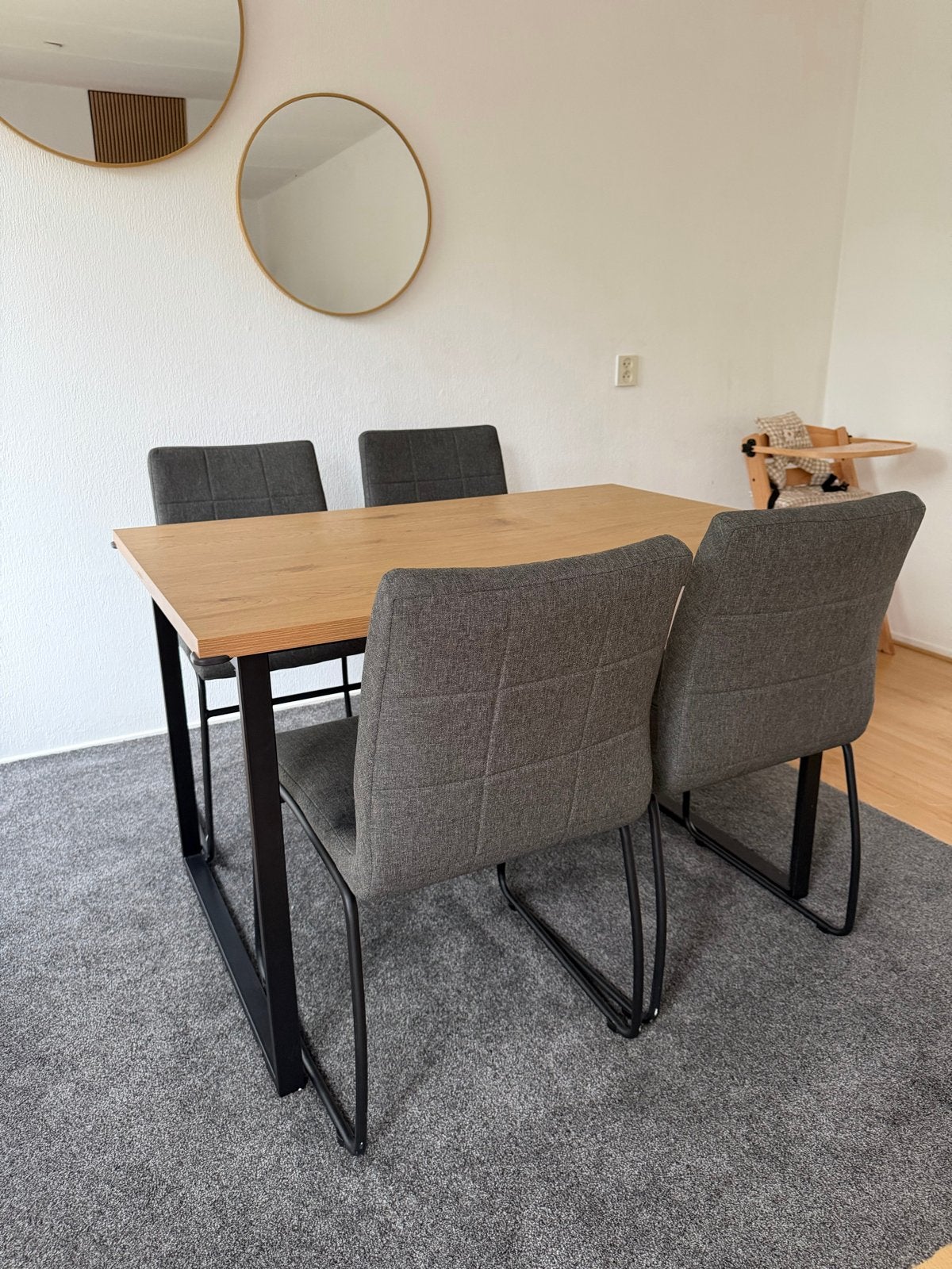 Eetkamerset met 4 stoelen en tapijt (onderhandelbaar), Huis en Inrichting, Ophalen, 200 cm of meer, Zo goed als nieuw, Vier personen