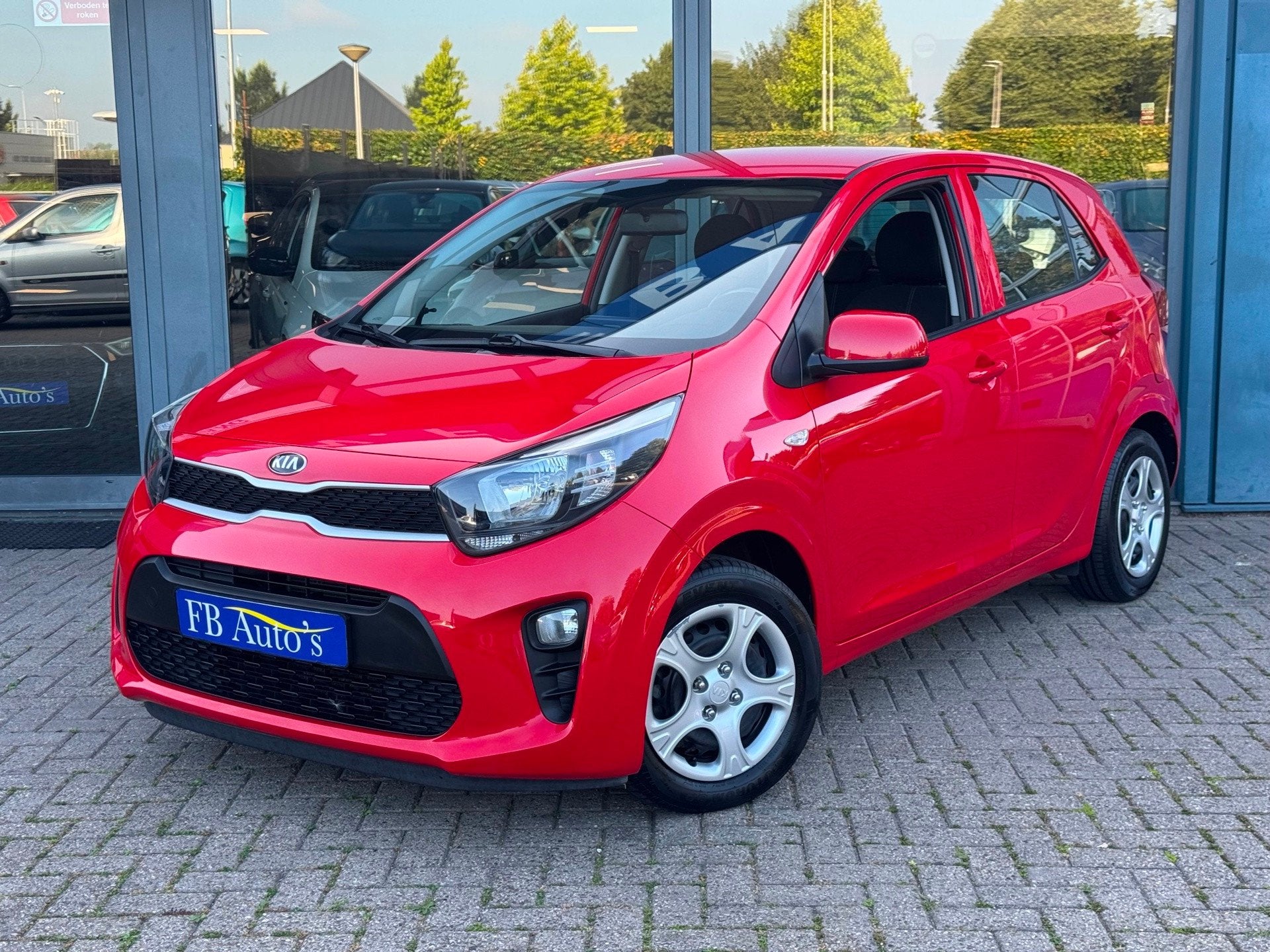 Kia Picanto 1.0 MPi ComfortLine Airco Cruise 5-drs, Voorwielaandrijving, Start-stop-systeem, Stof, Gebruikt