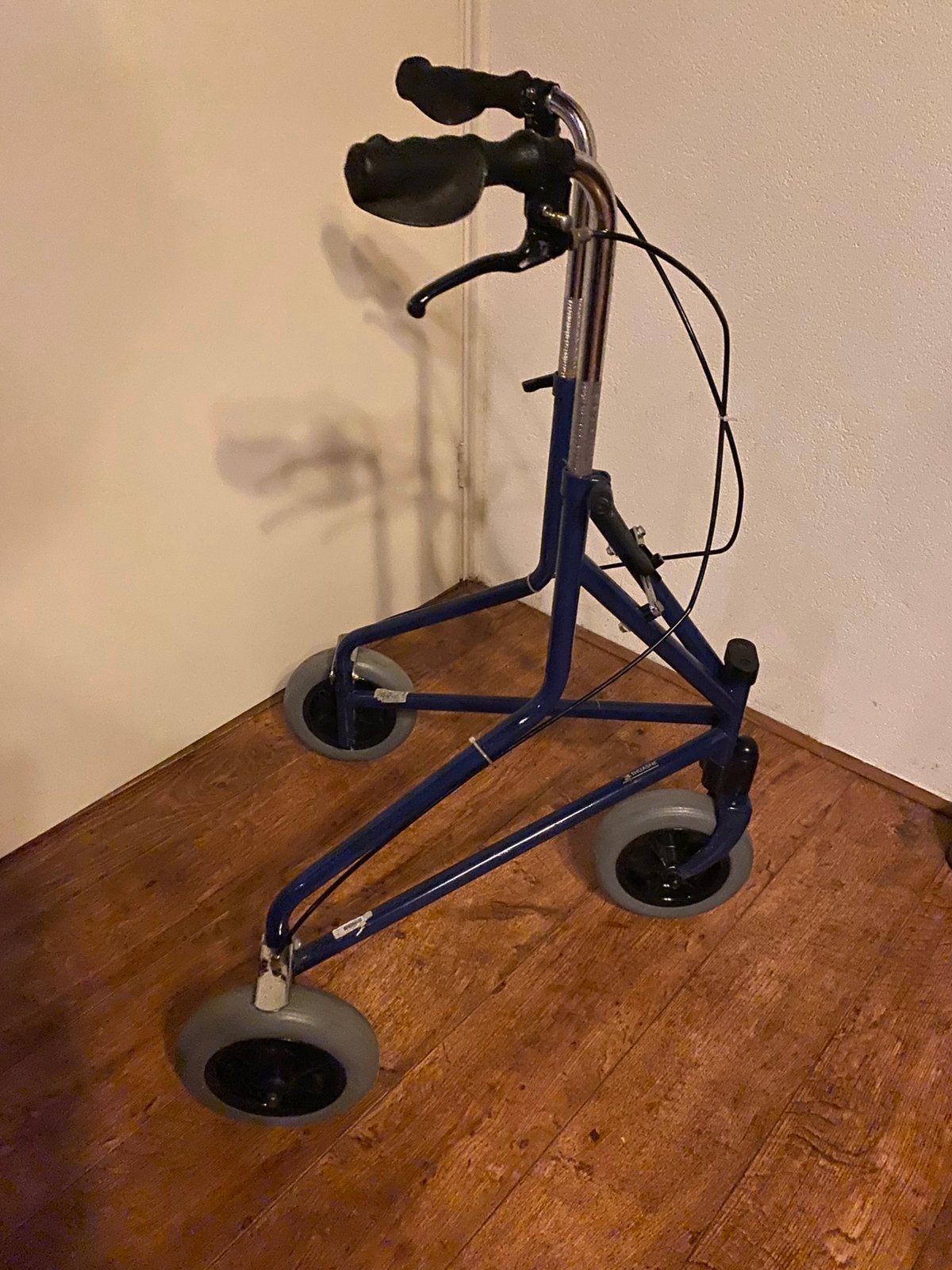Opklapbare rollator op 3 wielen, Ophalen of Verzenden, Zo goed als nieuw
