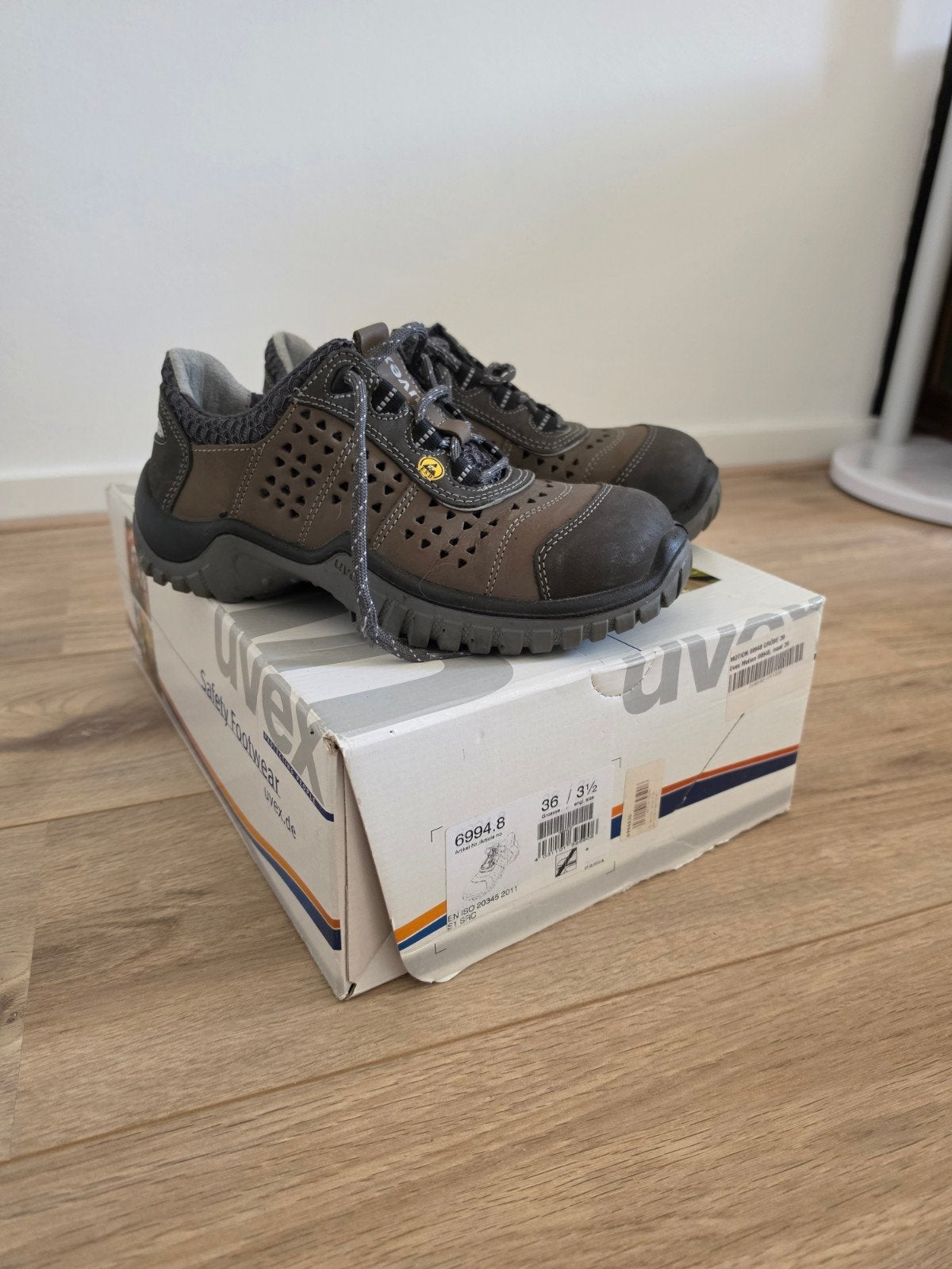 Uvex Motion veiligheids schoenen met stalen neuzen maat 36 a, Uvex, Bruin, Ophalen of Verzenden, Zo goed als nieuw