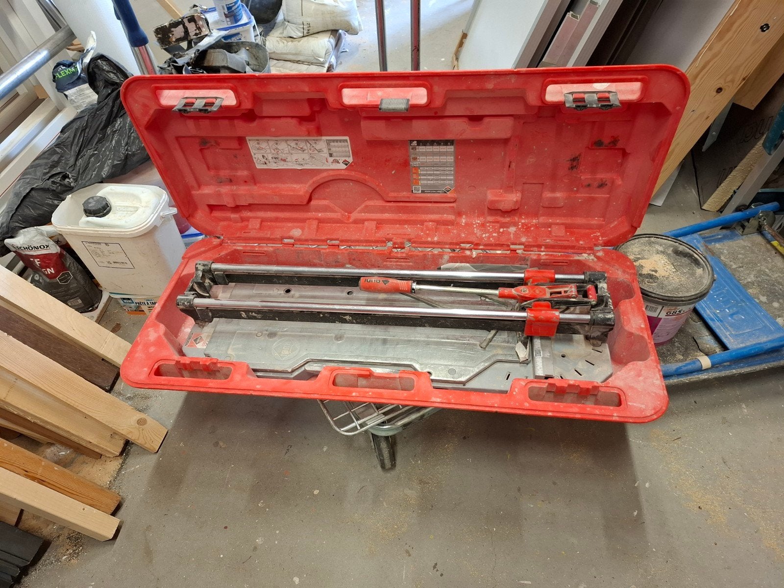 Rubi TX-700 tegelsnijder, Ophalen, Gebruikt