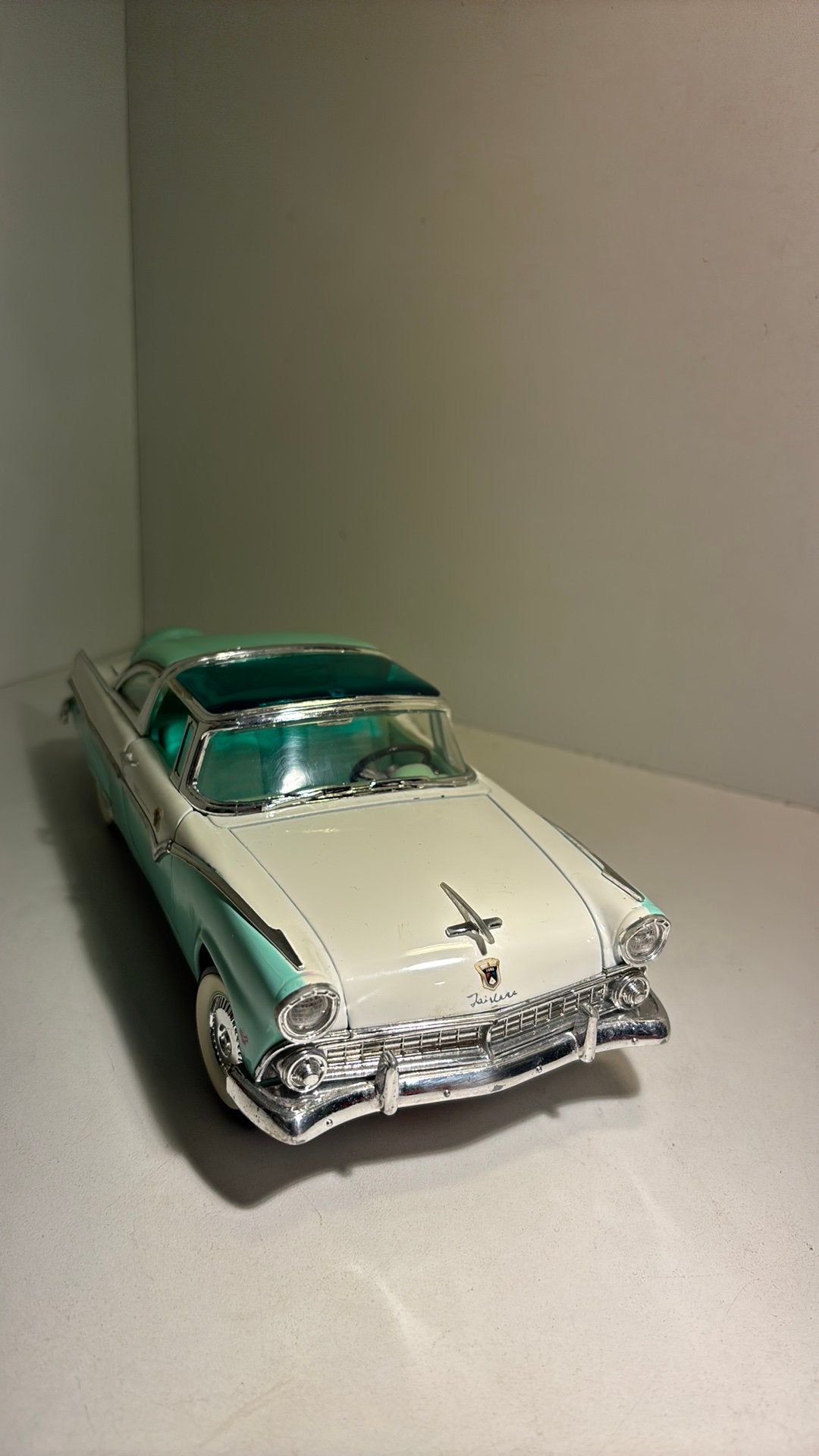 Ford fairlane crown Victoria road fought 1.18, Hobby en Vrije tijd, Overige merken, Ophalen of Verzenden, A, A