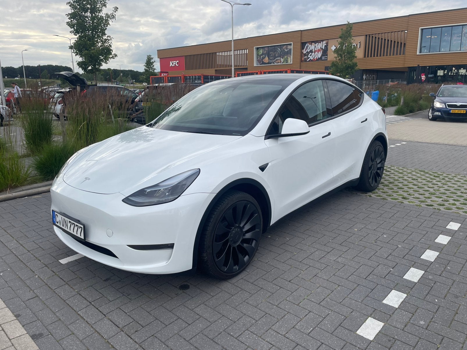 Tesla Model Y Long Range AWD 2024, Auto's, Tesla, Particulier, Model Y, Elektrisch, Automaat, Wit, Ophalen