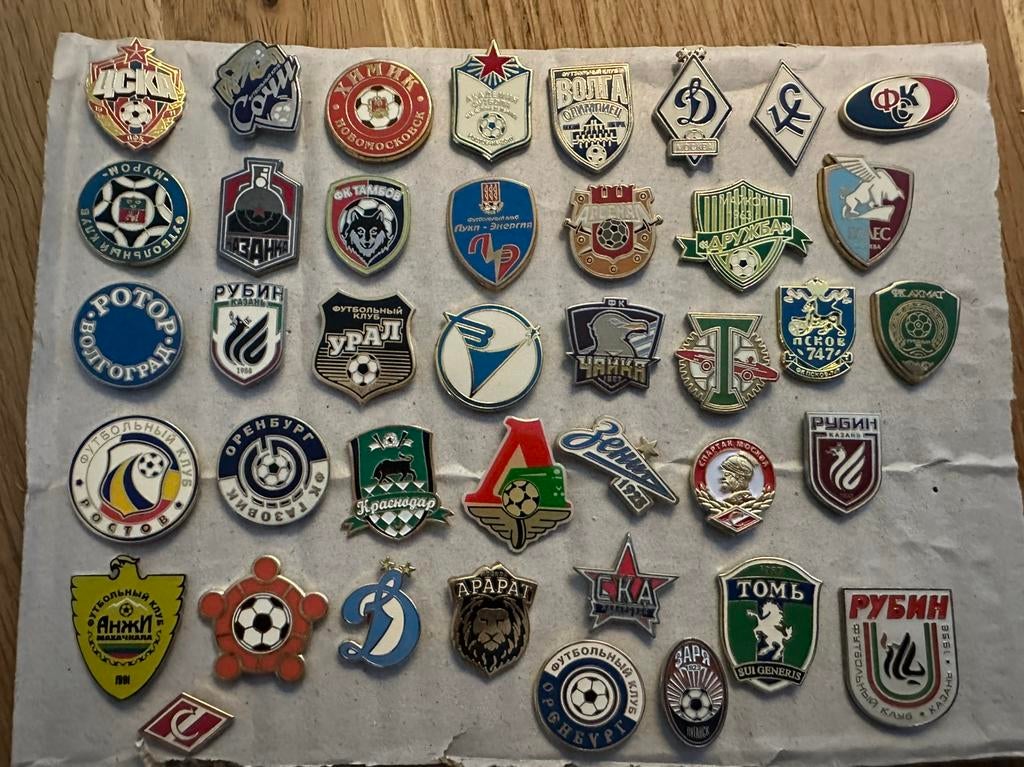 Voetbalpins Rusland pp €5, Ophalen of Verzenden, Zo goed als nieuw