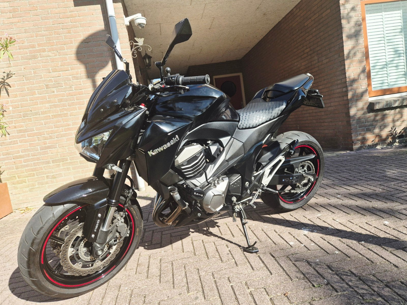 Kawasaki Z800 - Naked Bike met Akrapovic uitlaat, Motoren, Motoren | Kawasaki, Particulier, Naked bike