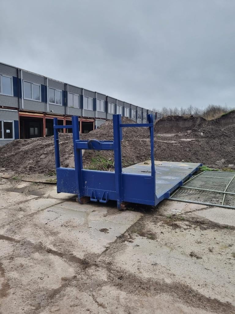 Gebruikte laadvloer en zeecontainer, Ophalen