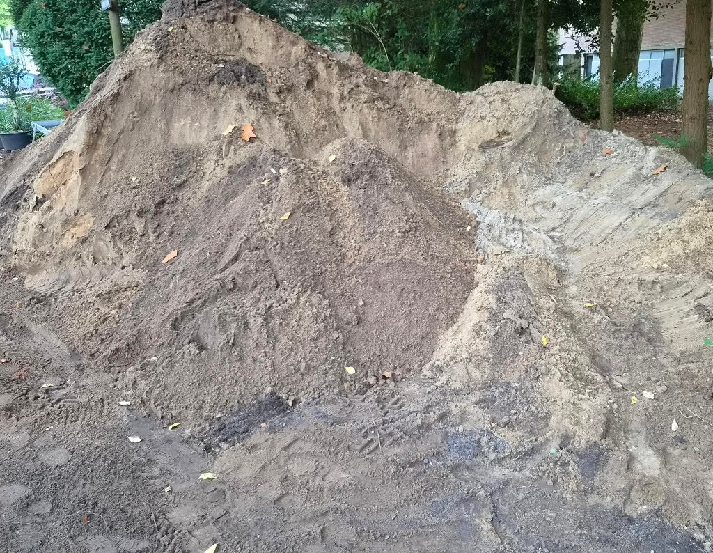 Zand, vulzand, straatzand GRATIS afhalen ca. 7m3, Tuin en Terras, Ophalen, Gebruikt, Ophoogzand