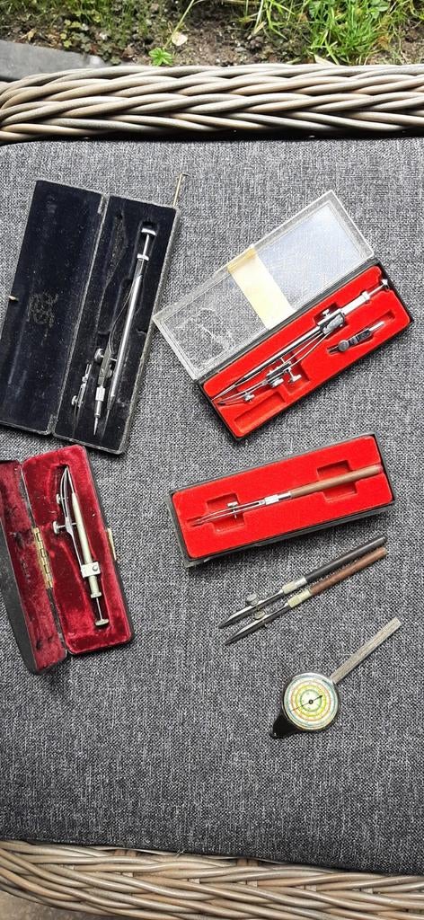 Vintage Tekensets en Passer Sets, Antiek en Kunst, Antiek | Gereedschap en Instrumenten, Ophalen of Verzenden