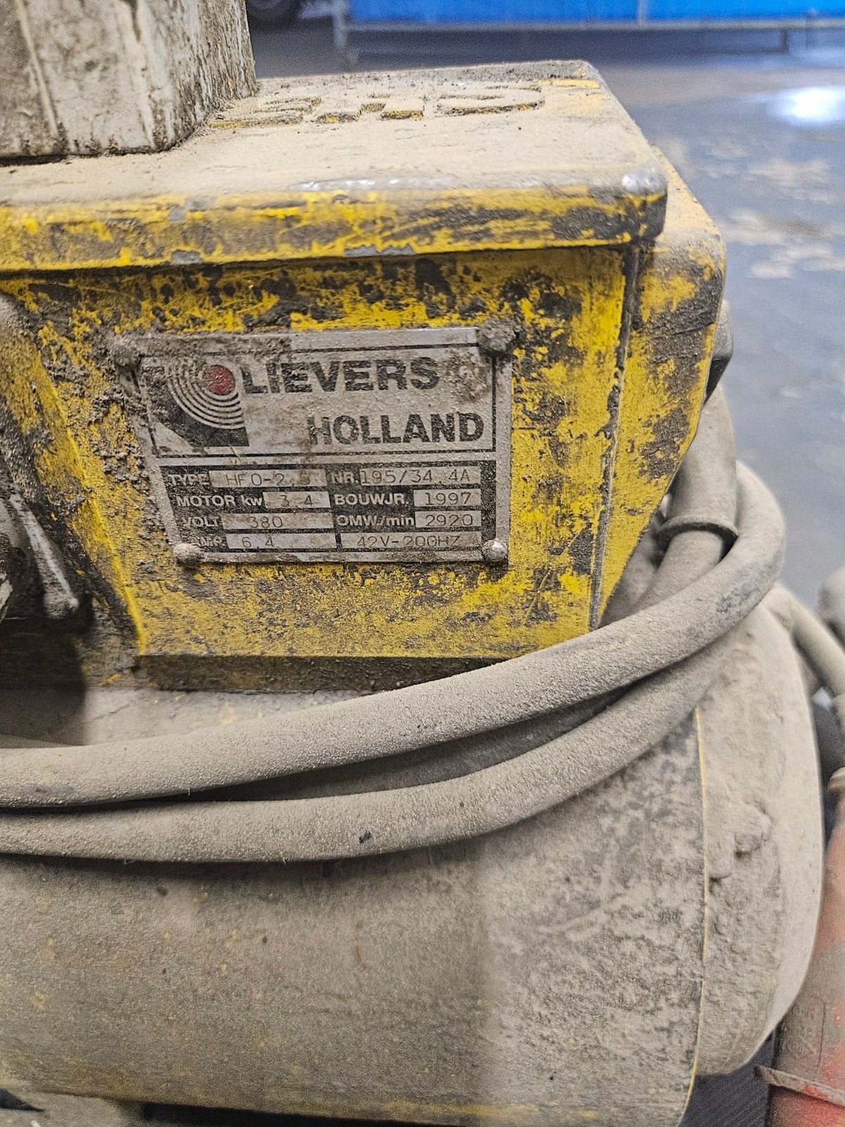 Trilnaald op krachtstroom met omvormer - Lievers Holland, Ophalen of Verzenden