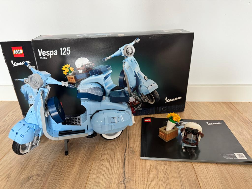 Lego vespa 10298 compleet, Ophalen of Verzenden, Zo goed als nieuw, Complete set, Lego