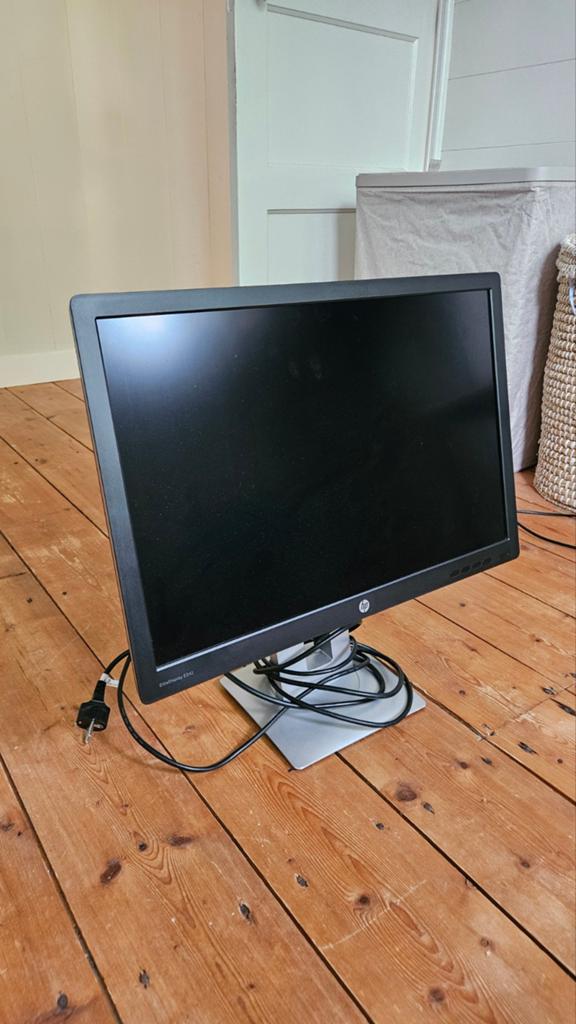 HP EliteDisplay E242 Computer Beeldscherm, Computers en Software, Monitoren, Gebruikt, 60 Hz of minder, DisplayPort, HDMI, VGA