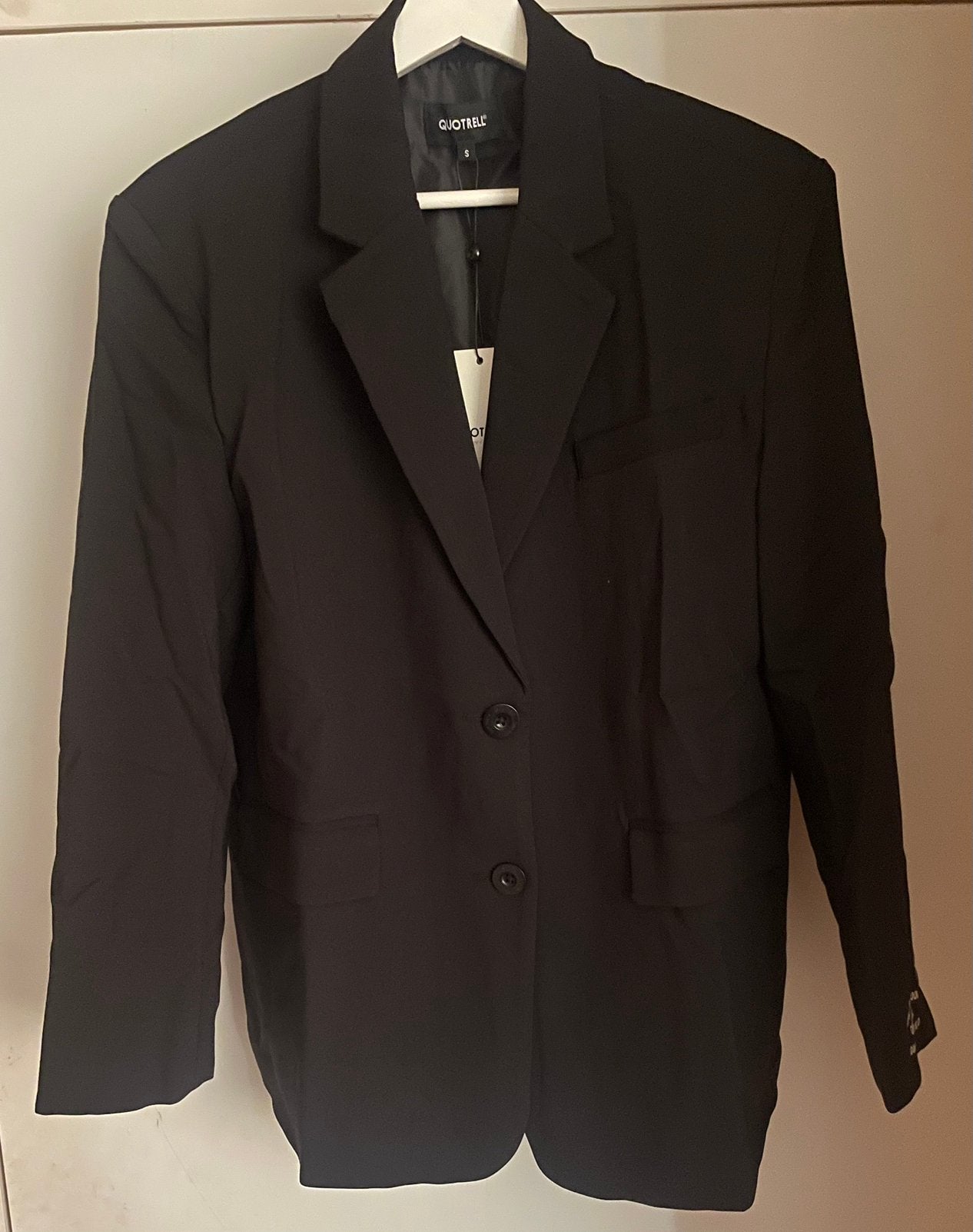 Quotrell Yara Blazer, Kleding | Dames, Ophalen of Verzenden, Nieuw, Maat 36 (S), Zwart