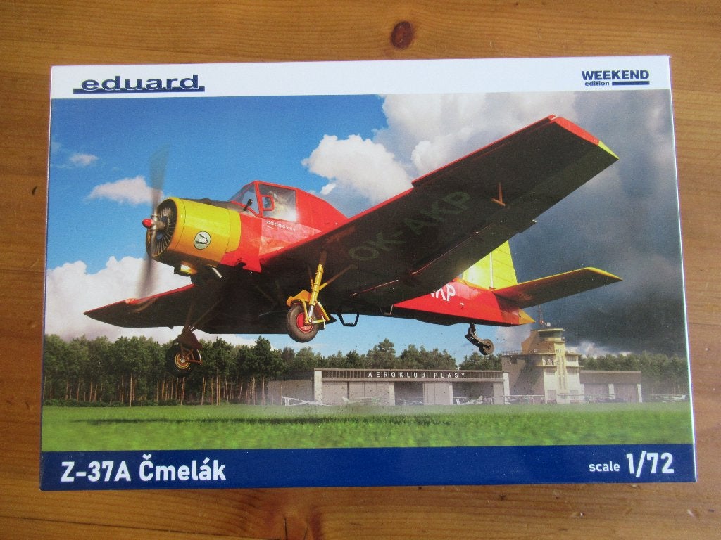 Zlin Z-37A Cmelak (Eduard 1/72), Overige merken, 1:72 tot 1:144, Nieuw, Ophalen of Verzenden