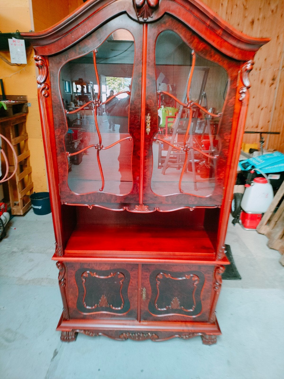 Mooie vitrine kast ( Kersenhout ), 50 tot 100 cm, Kersenhout, 150 tot 200 cm, 25 tot 50 cm