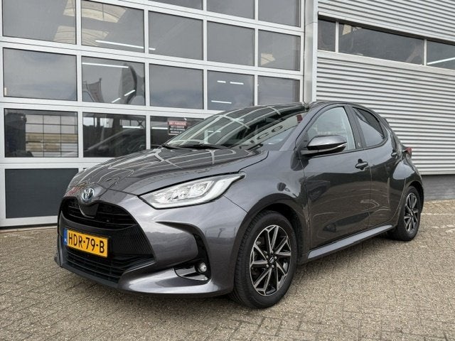 Toyota Yaris 1.5 Hybrid 116pk CVT TeamNL (bj 2022), Auto's, 450 kg, Gebruikt, Overige carrosserieën, 450 kg