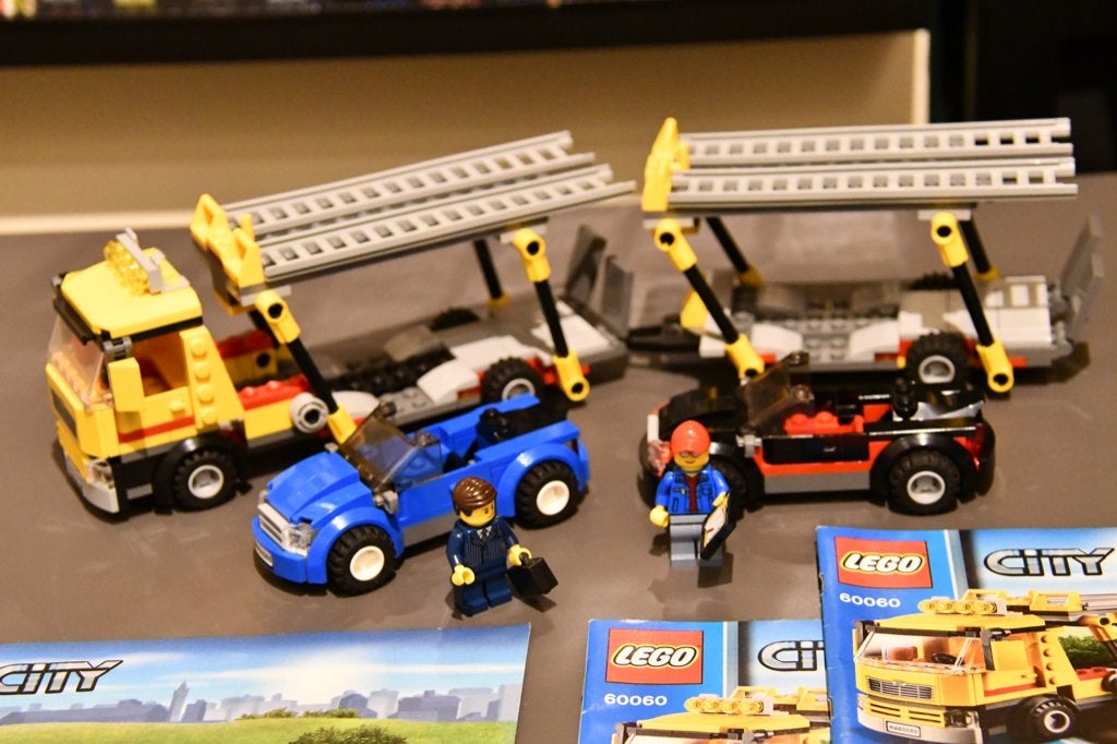 Lego City 60060 Autotransporter met 2 auto's Vrachtwagen, Kinderen en Baby's, City, Lego, Ophalen of Verzenden, Zo goed als nieuw