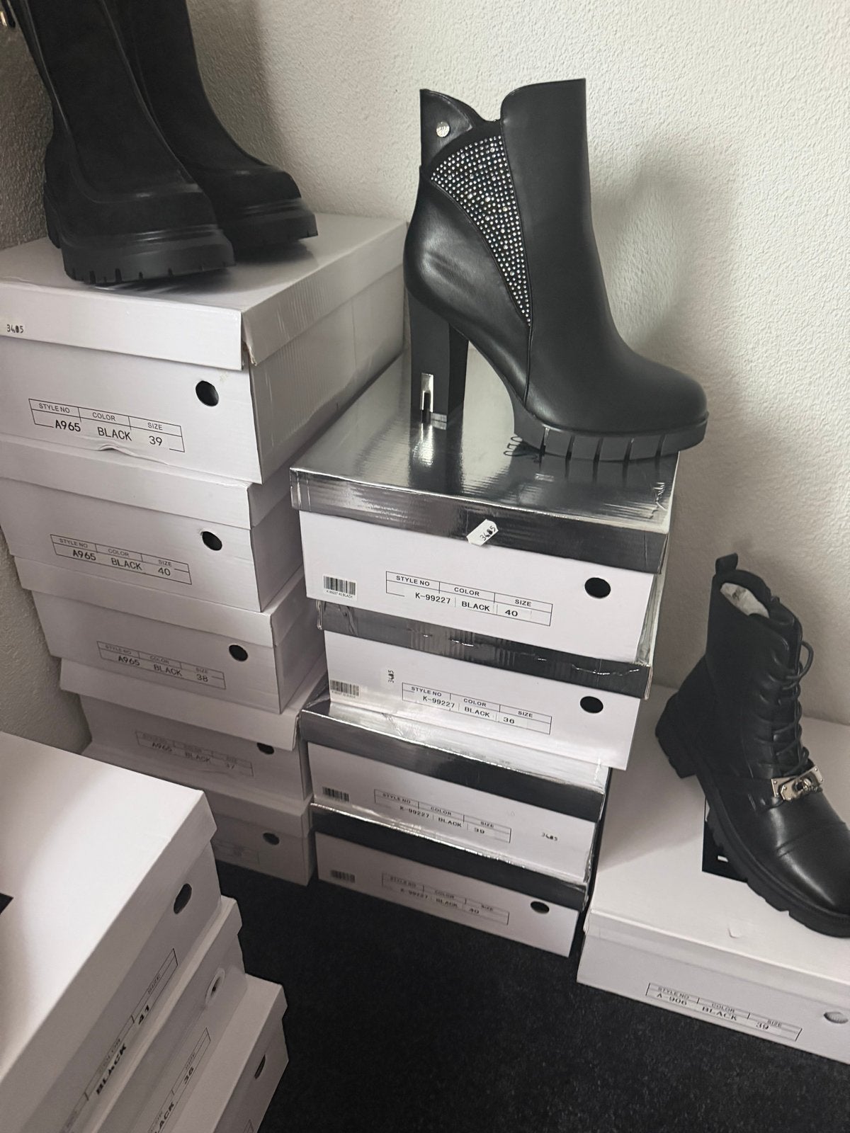 14paar schoenen: diverse maten en modellen, Ophalen of Verzenden, Nieuw, Overige kleuren, Overige typen