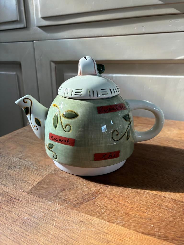 Decoratieve theepot met kruidenmotief, Ophalen, Zo goed als nieuw