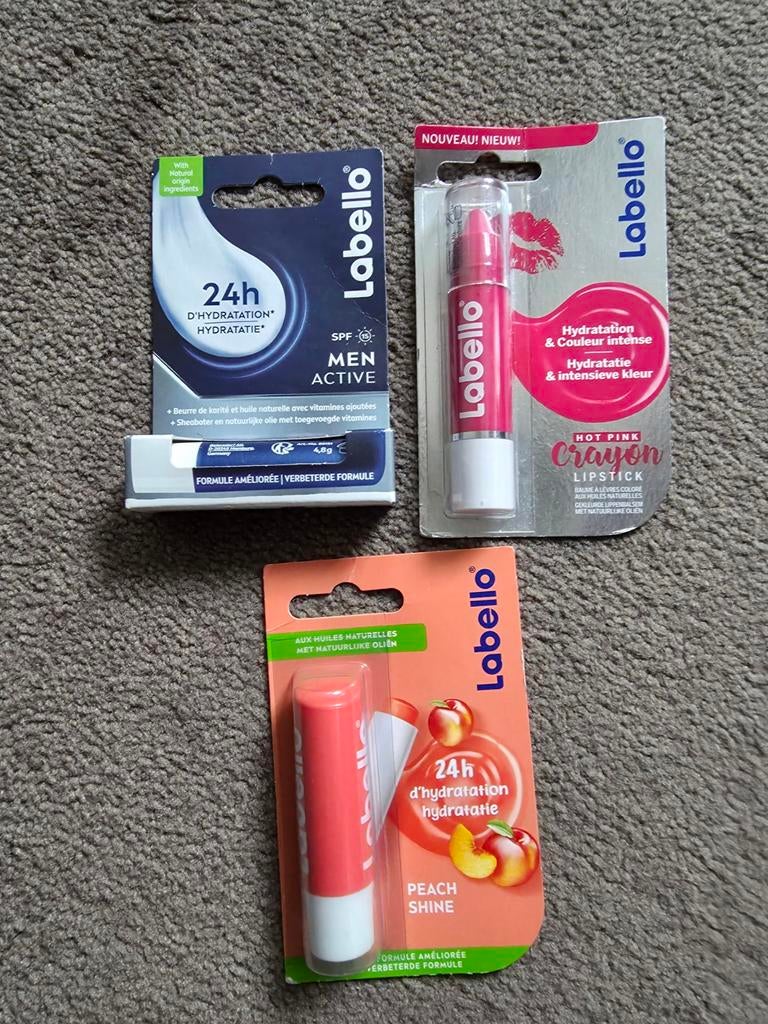 Labello Lippenbalsem Set: Men Active, Hot Pink & Peach Shine, Lippen, Nieuw, Ophalen of Verzenden, Make-up