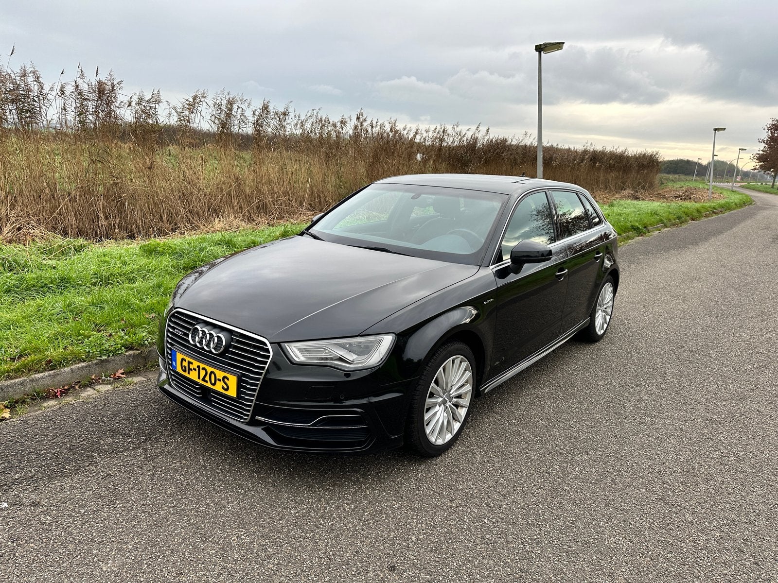 Audi A3 1.4 Tfsi 204pk E-tron Phev S Tronic 2015 Zwart, Auto's, Stof, Zwart, 4 cilinders, Zwart