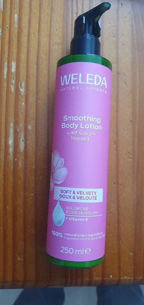 Weleda smoothing wilde rozen body lotion, Ophalen of Verzenden, Nieuw, Haarverzorger of -hersteller