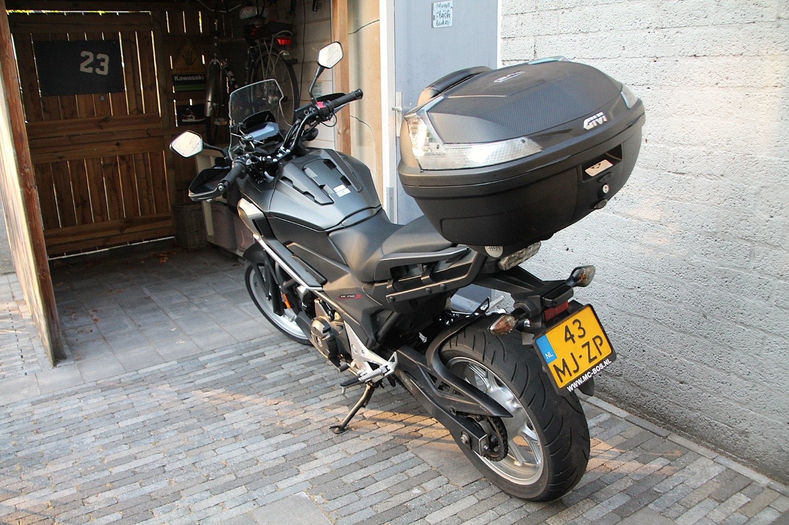 Honda NC750X C-ABS - Perfecte Toermotor met Topkoffer, Motoren, 750 cc, 2 cilinders, Gebruikt, Particulier