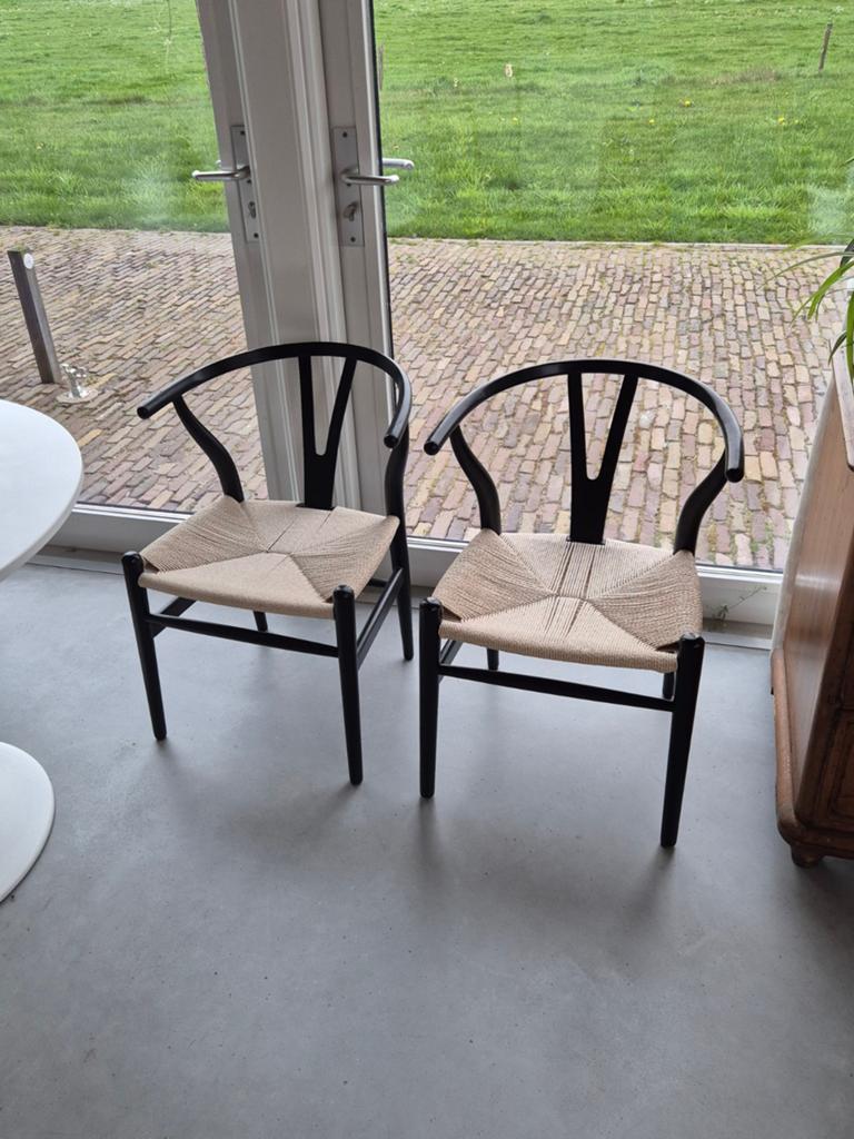 Twee houten stoelen - scandinavische stijl, Ophalen, Twee, Zwart, Scandinavisch