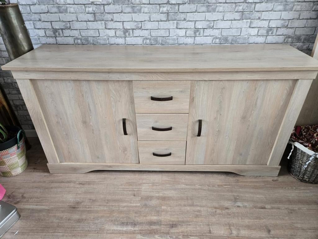 Mooie dressoir met lades en deuren, 150 tot 200 cm, Ophalen of Verzenden, Zo goed als nieuw, Modern