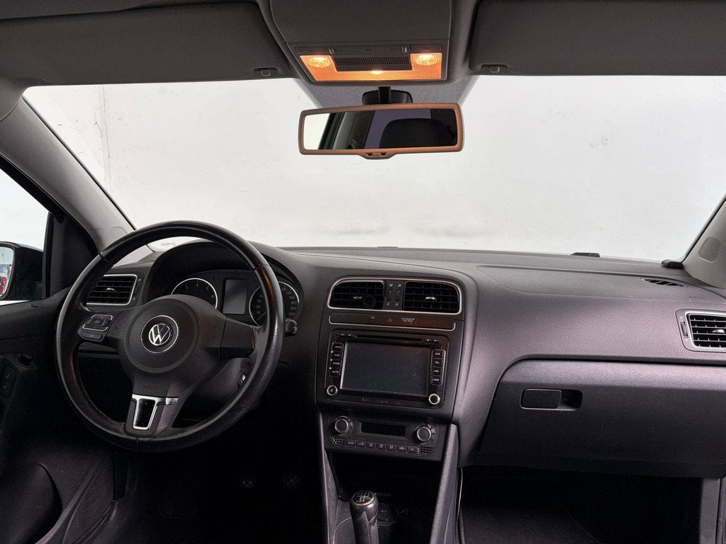 Volkswagen Polo 1.4-16V Comfortline. Clima. Cruise!, Voorwielaandrijving, 86 pk, 4 cilinders, Zwart