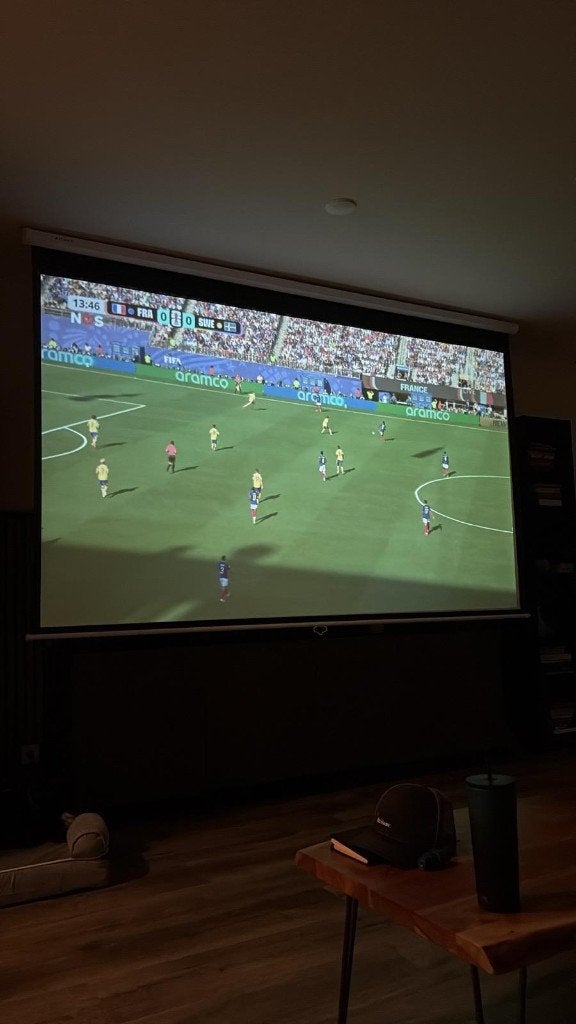 Projector + stand and 120 inch screen, Audio, Tv en Foto, Beamers, Ophalen, Gebruikt, LED