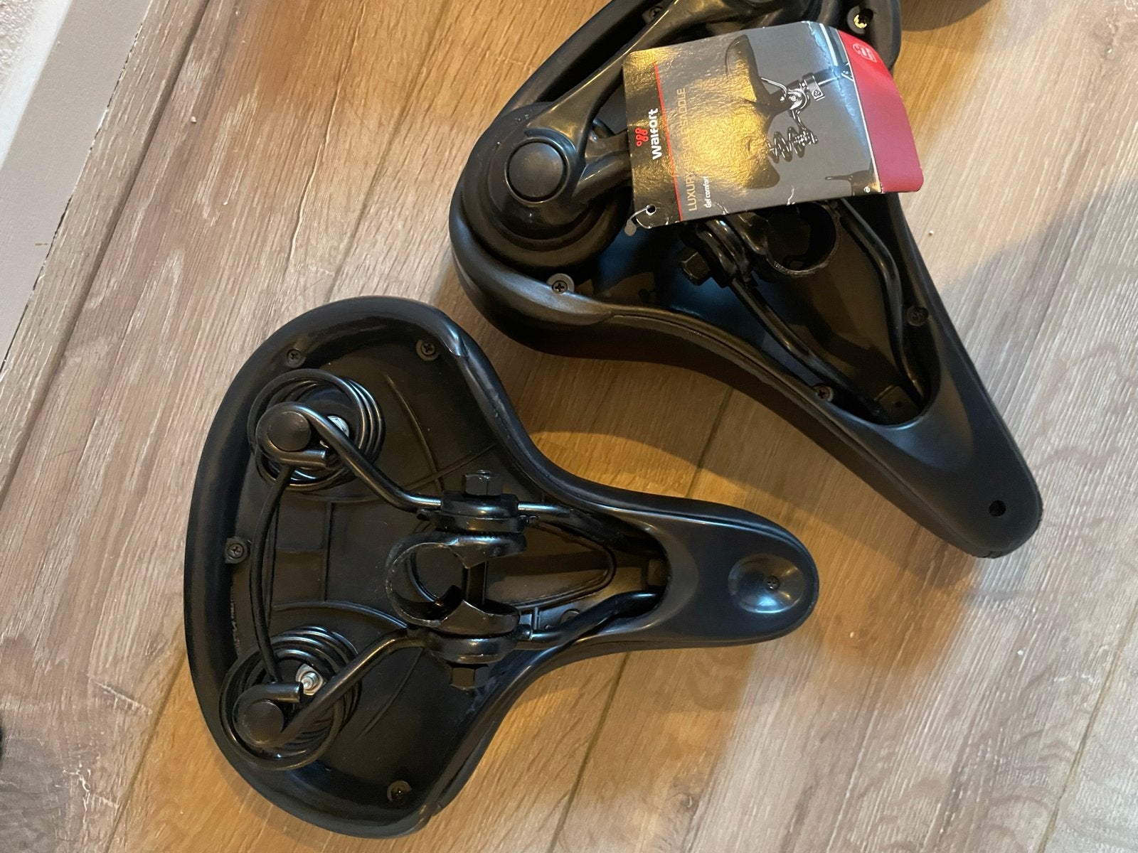 2 Nieuwe fietszadels - nooit gebruikt, zo uit de winkel, Ophalen, Nieuw, Zadel