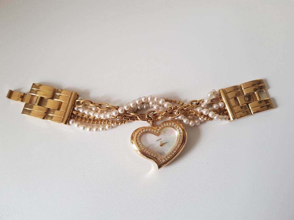 Hart horloge guess, Ophalen, Zo goed als nieuw, Zwart, Overige merken