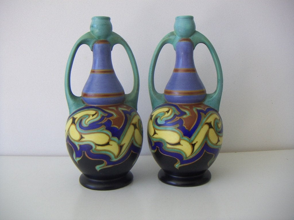 2x Schoonhoven plateel keramiek vazen jr. ca. 1925. Inspira., Ophalen of Verzenden