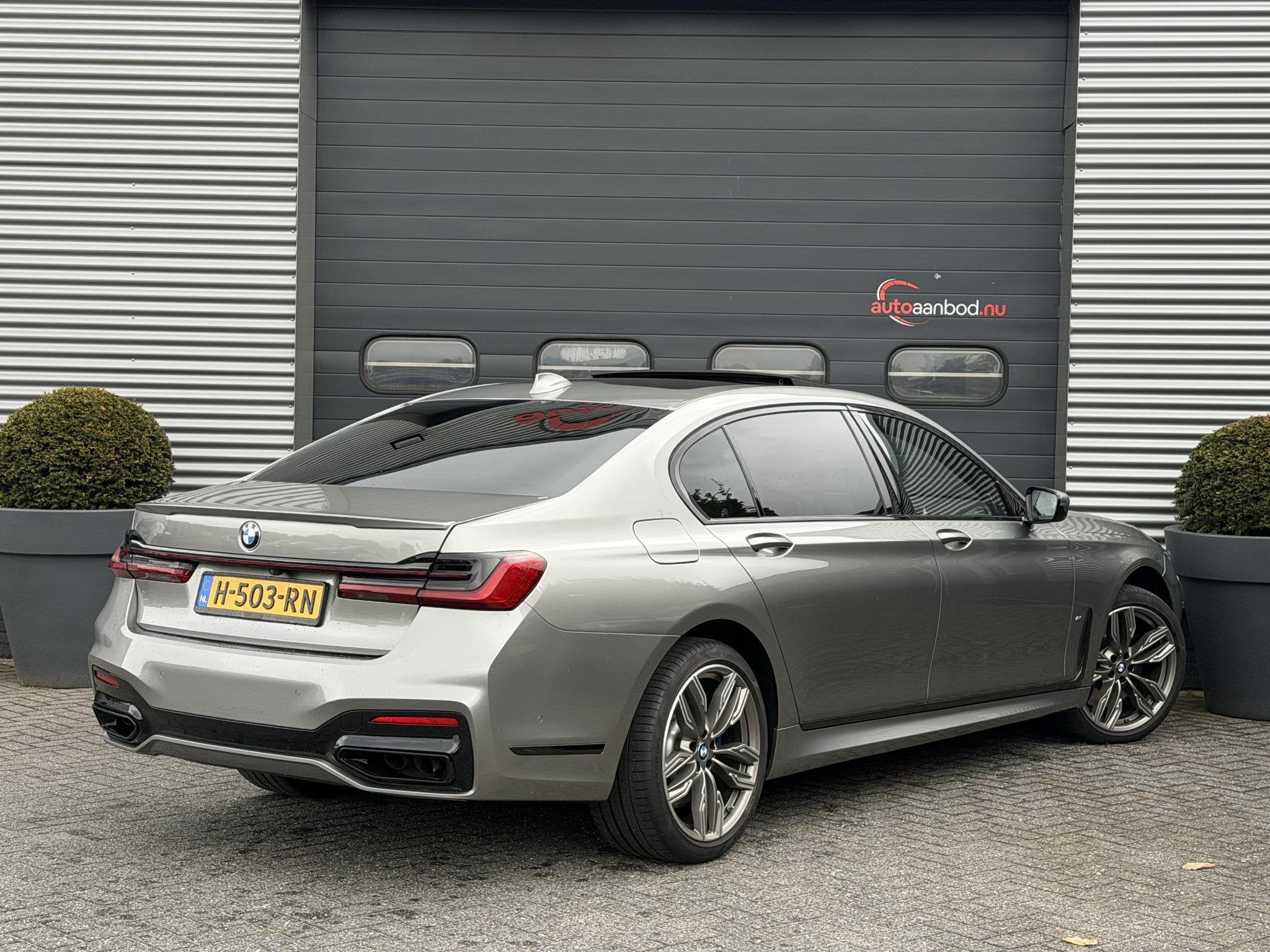 BMW 7-serie 750Li xDrive High Executive M-Sport | Panoramada, Auto's, BMW, Automaat, Gebruikt, Bedrijf, 530 pk