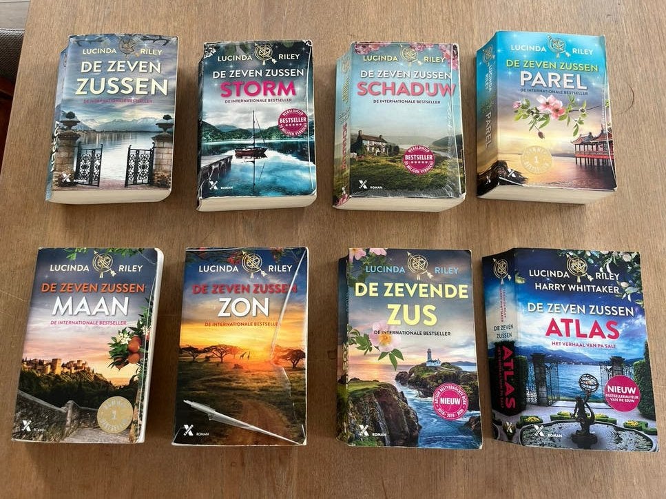 De Zeven Zussen serie van Lucinda Riley - 8 boeken, Boeken, Romans, Ophalen of Verzenden, Gelezen, Nederland