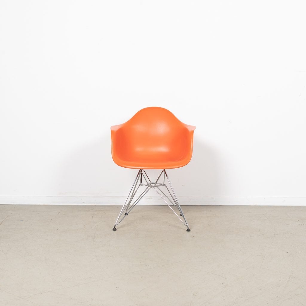 Vitra Eames DAR Stoel Oranje Kunststof - Chroom, Niet ingevuld, Zo goed als nieuw, Niet ingevuld, Niet ingevuld