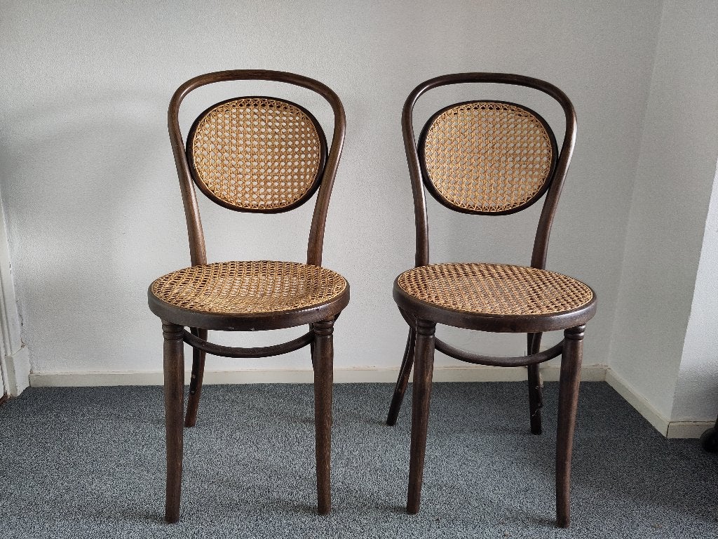 2 stuks Vintage Thonet nr. 14 bistrostoel, Ophalen