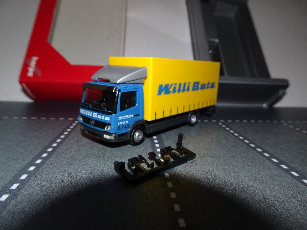 219 herpa mercedes atego willi betz 5742 bakwagen 1:87, Ophalen of Verzenden, Nieuw, Bus of Vrachtwagen, Herpa