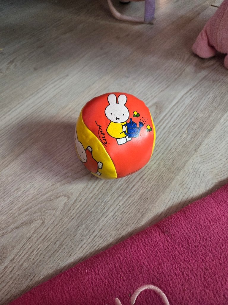 Nijntje speelballetje, Ophalen of Verzenden, Zo goed als nieuw